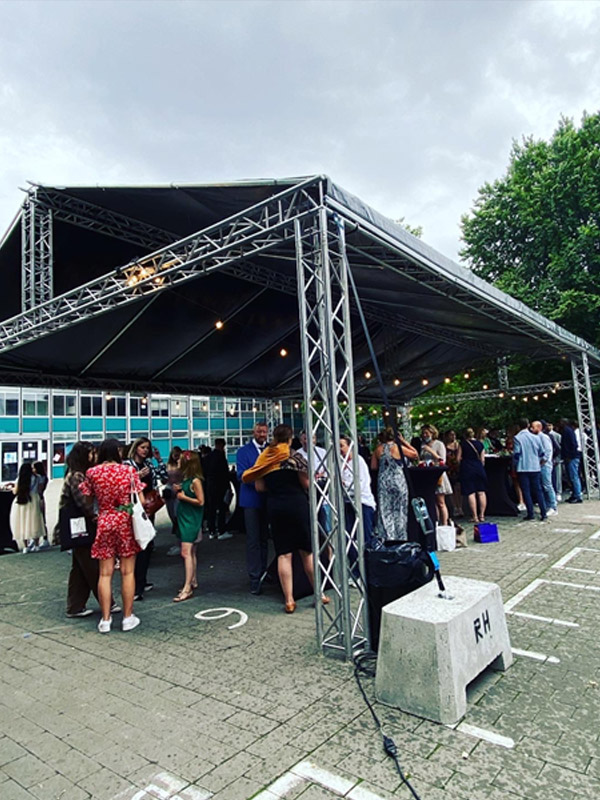 Organisation de la remise des prix pour l'Athénée Royale de Liège