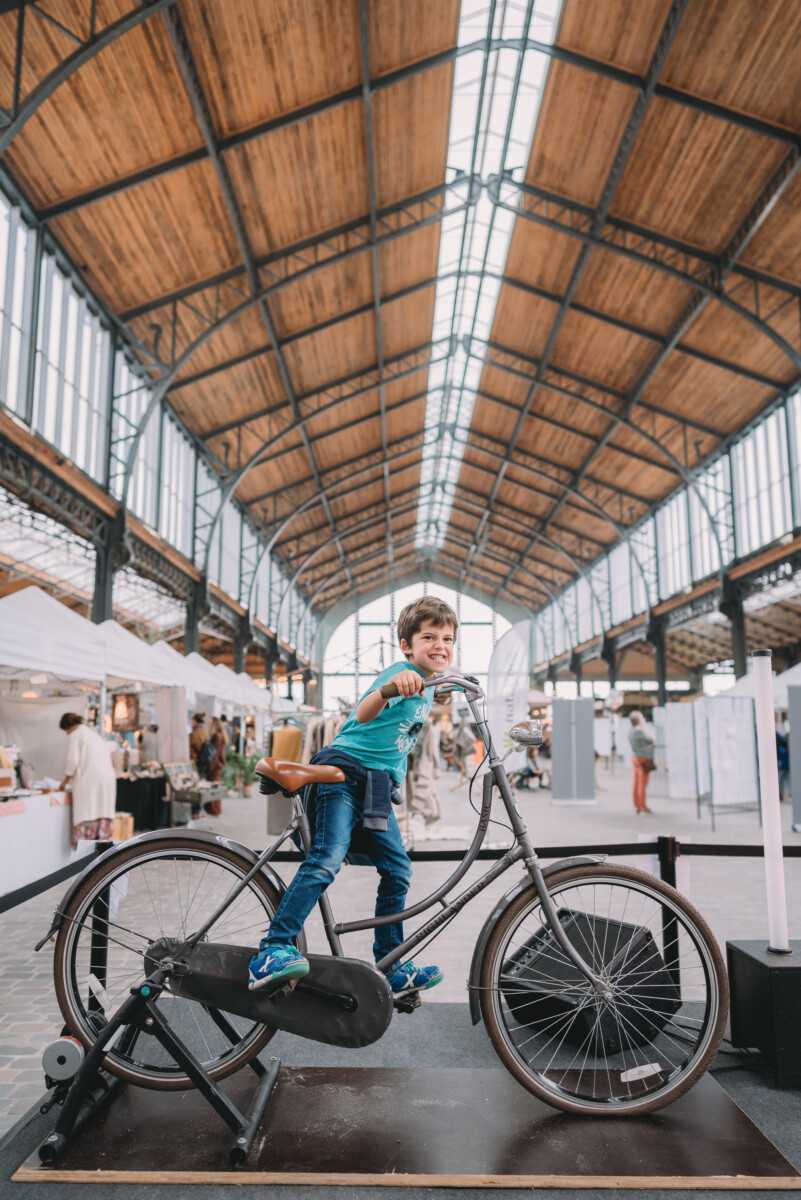 Animation vélo MEGA Bike pour l' Hope Festival dans la Gare Maritime de Tour&Taxi à Bruxelles.