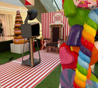 Trendybox de Noël au centre commercial Ville 2 : photo souvenir avec le Père Noël